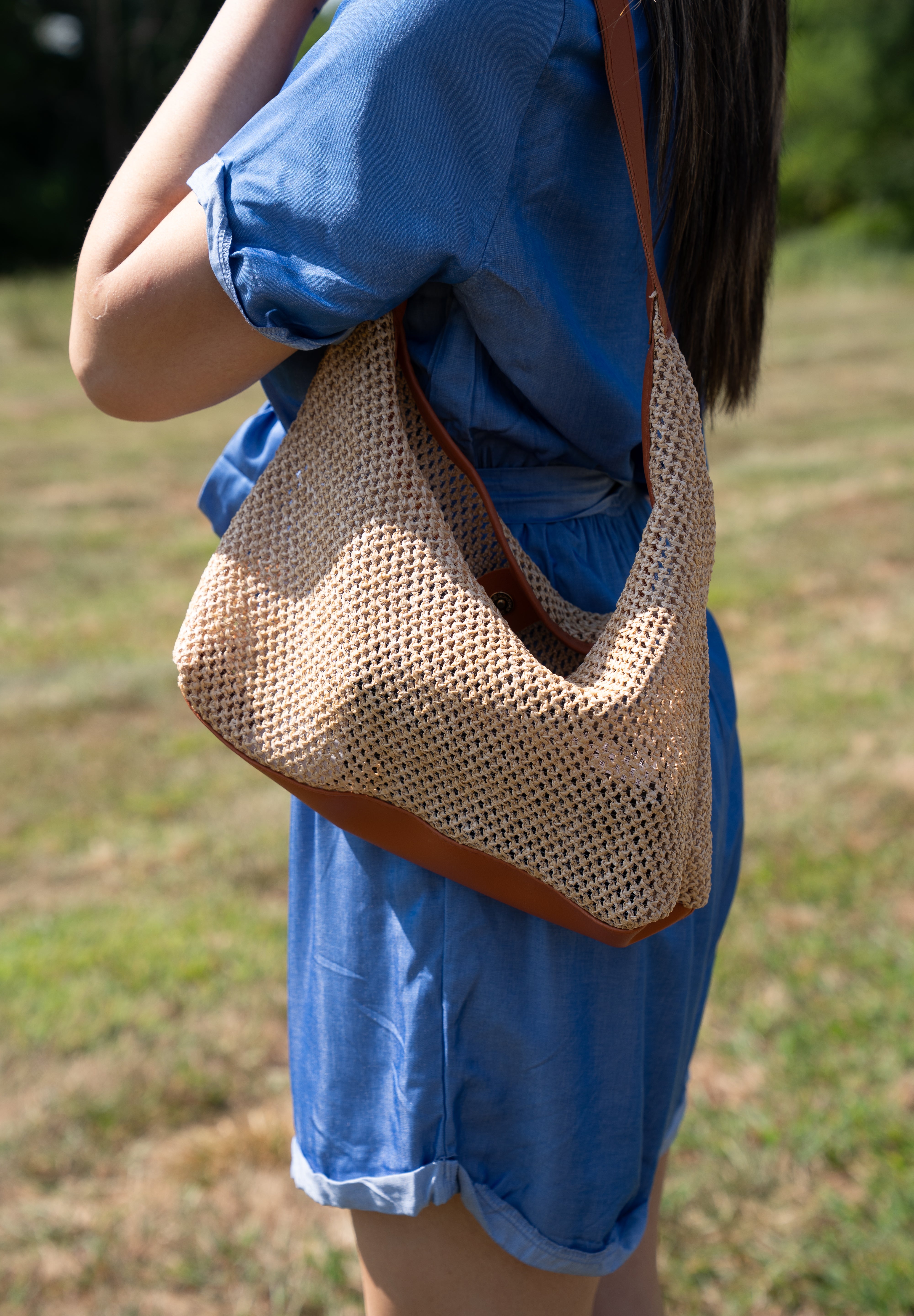 COASTAL CURVE TOTE