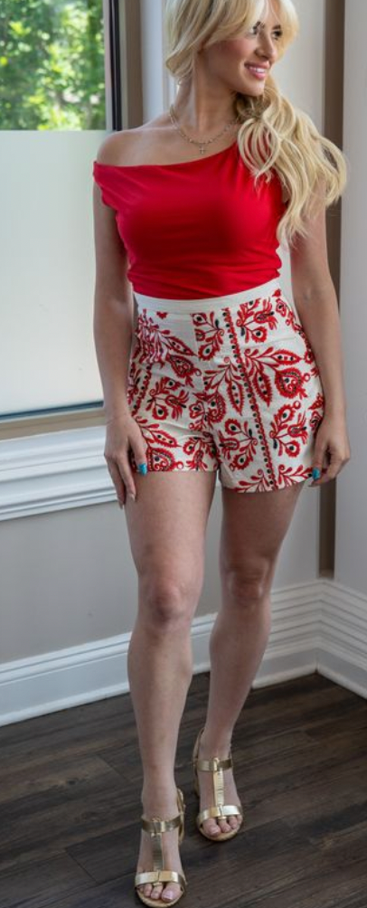 TEA TIME EMBROIDERED SHORT