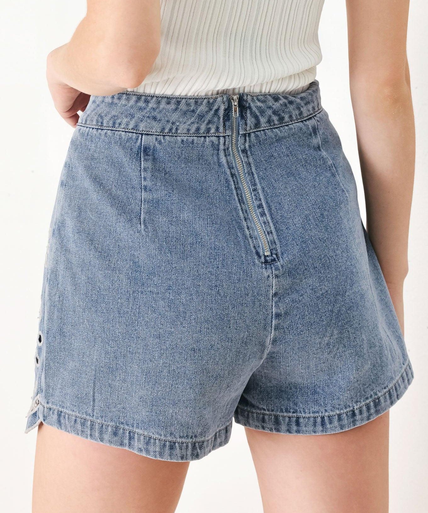 FLORAL LOVE DENIM SKORT