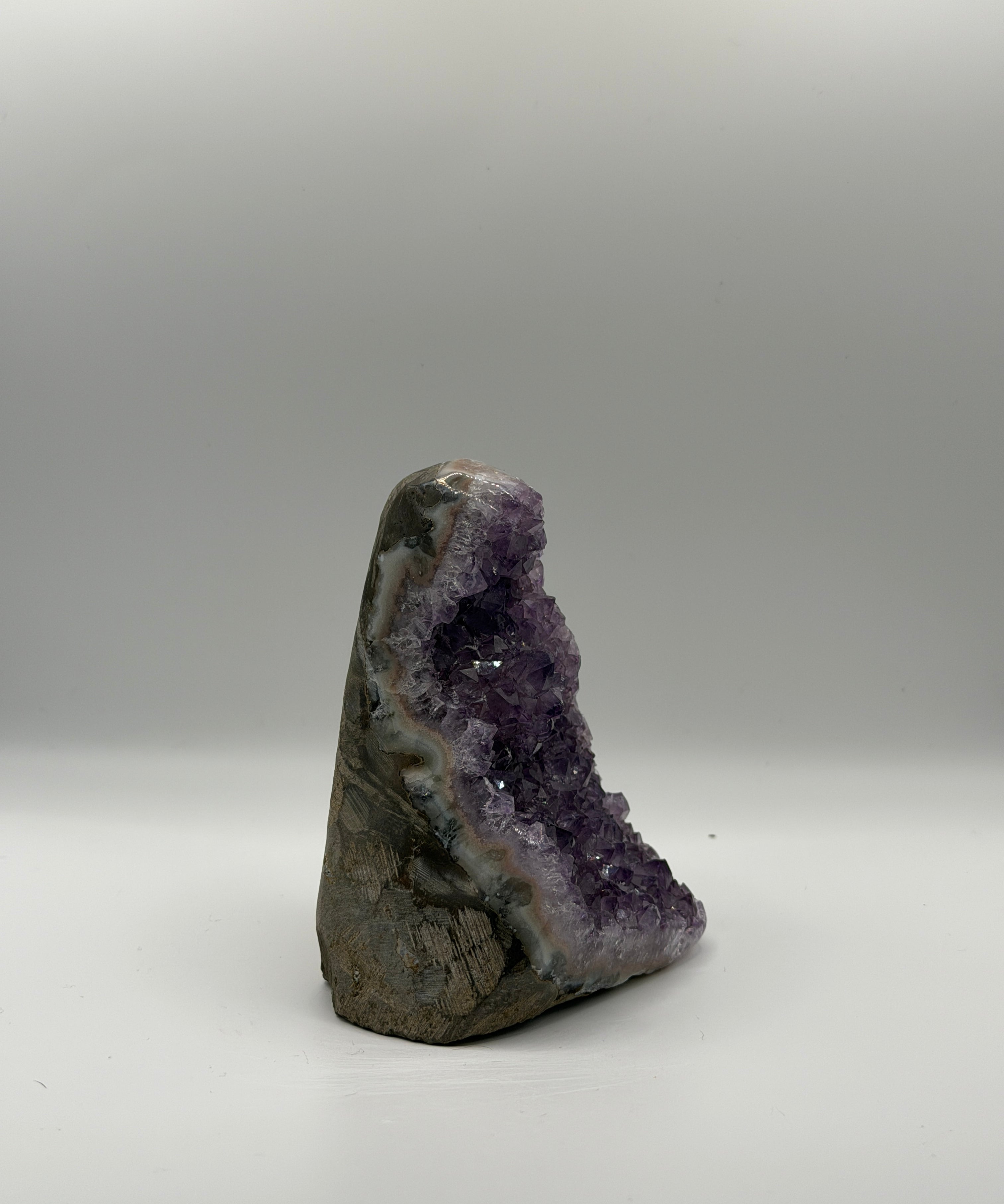 A16 - Amethyst Geode