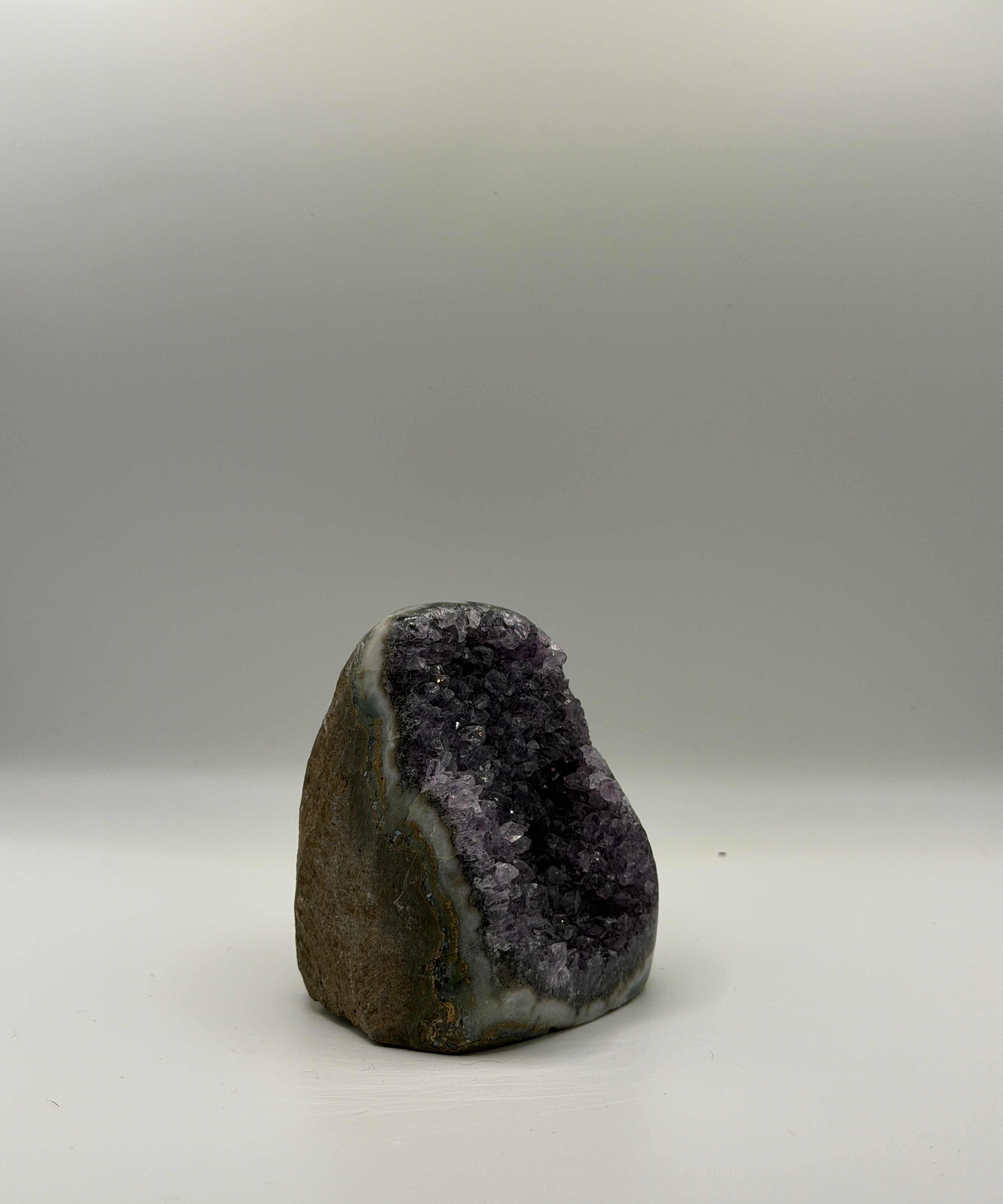 A17 - Amethyst Geode