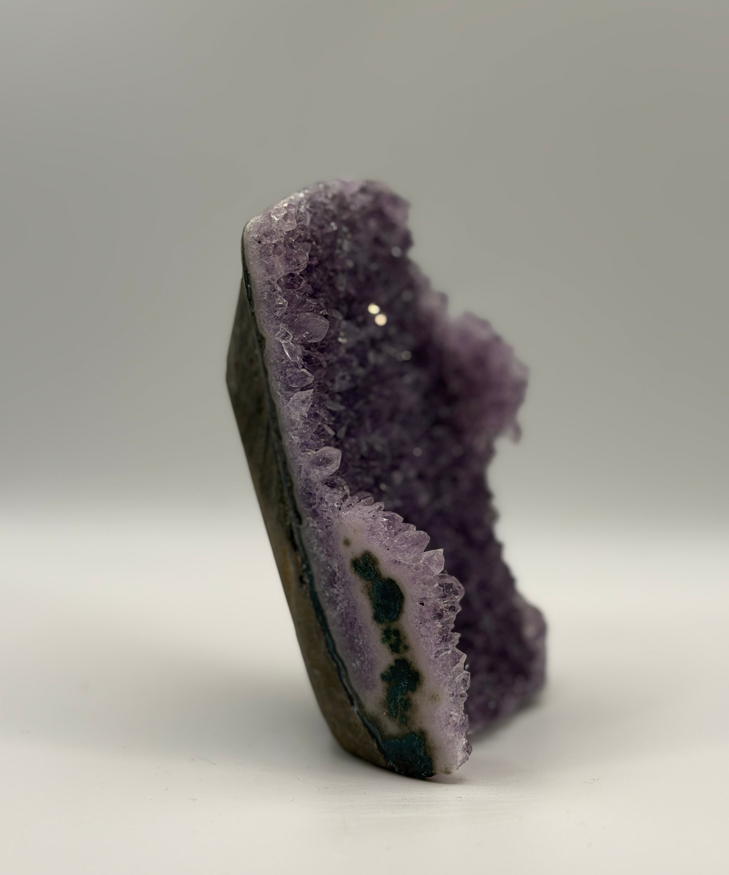 A26 - Amethyst Geode