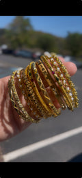GOLD ARTISAN BANGLE