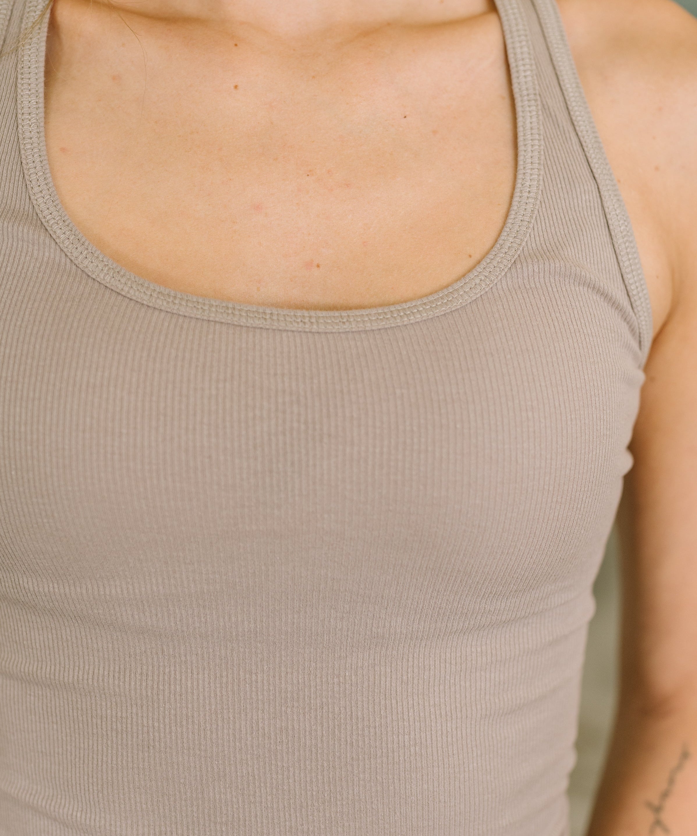Keeping it Cool Scoop Neck Tank in Ash Mocha