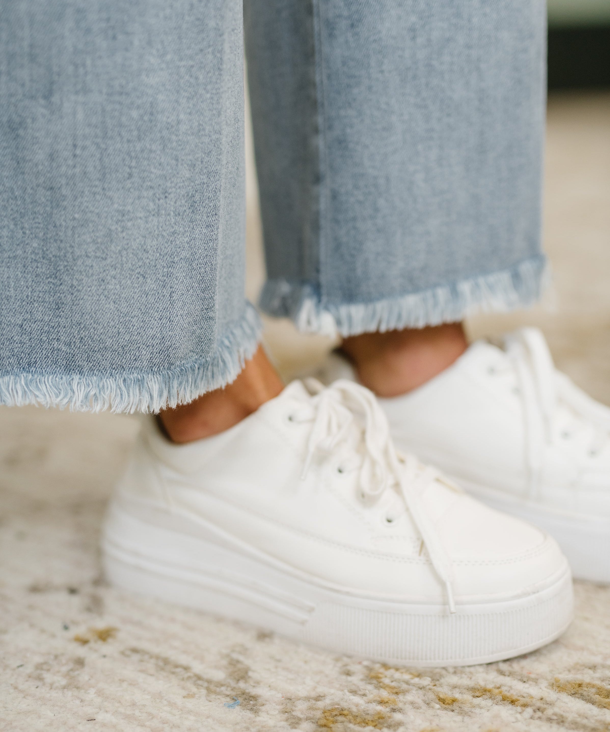 Mary Mid Rise Ankle Wide Leg + Hollywood WB + Fray Hem