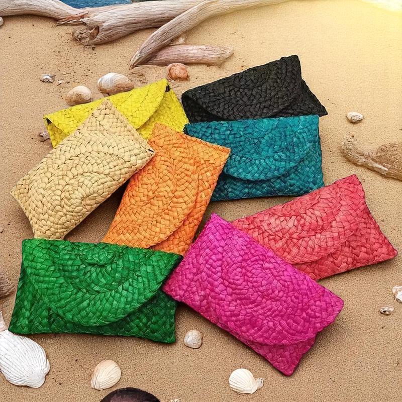 WEAVED CLUTCH