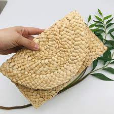 WEAVED CLUTCH