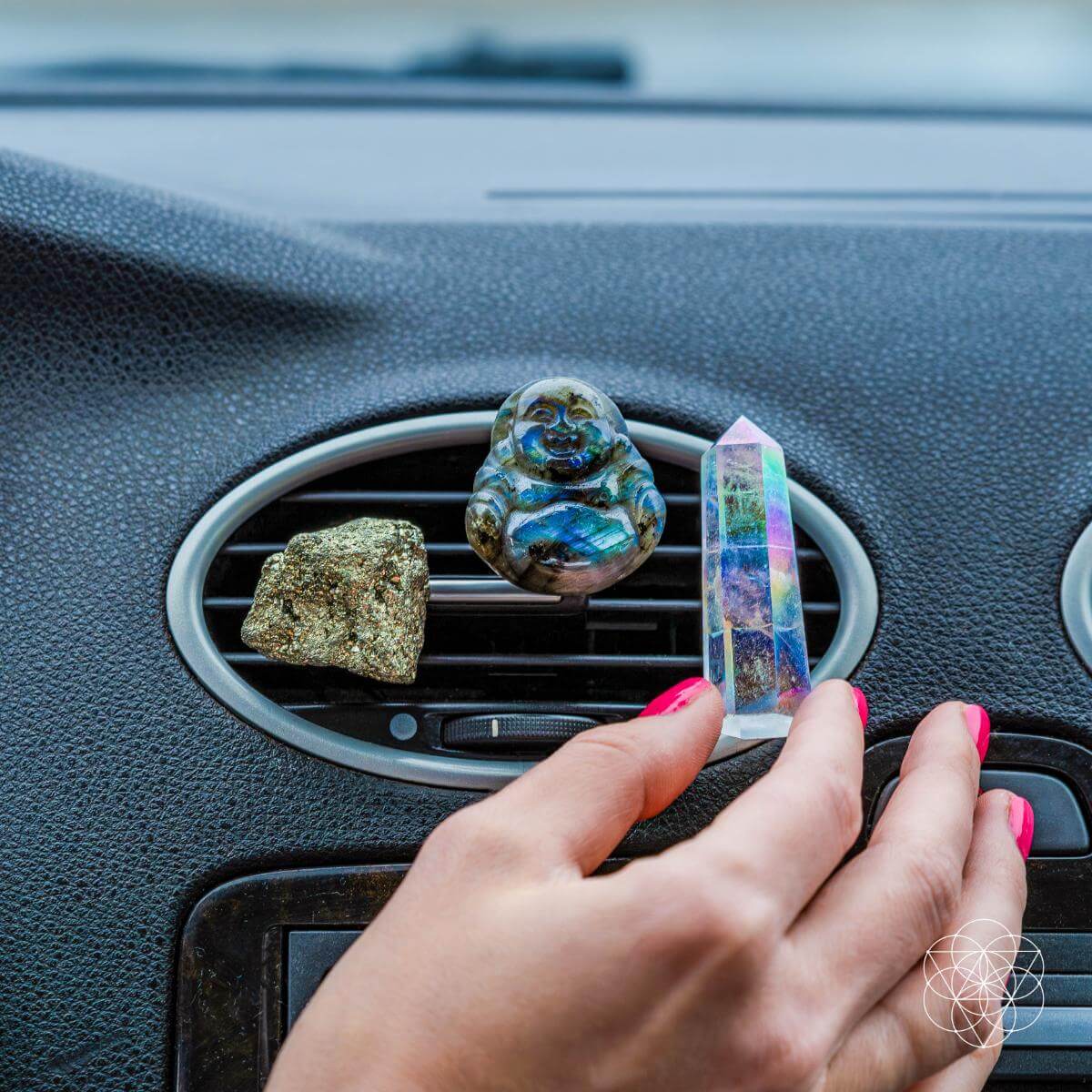 Joyous Traveler - Floating Crystal Car Kit